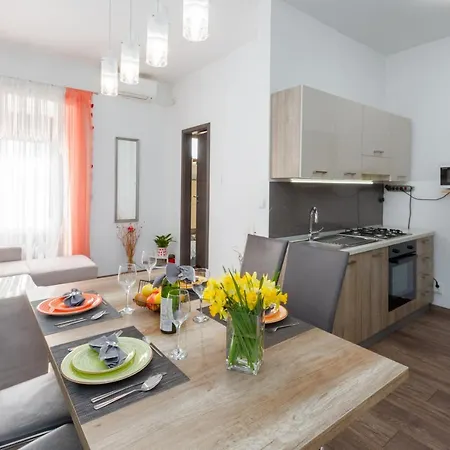 Apartment Caterina Rovigno Esterno foto